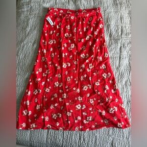 NEW Old Navy Red Floral Maxi Skirt